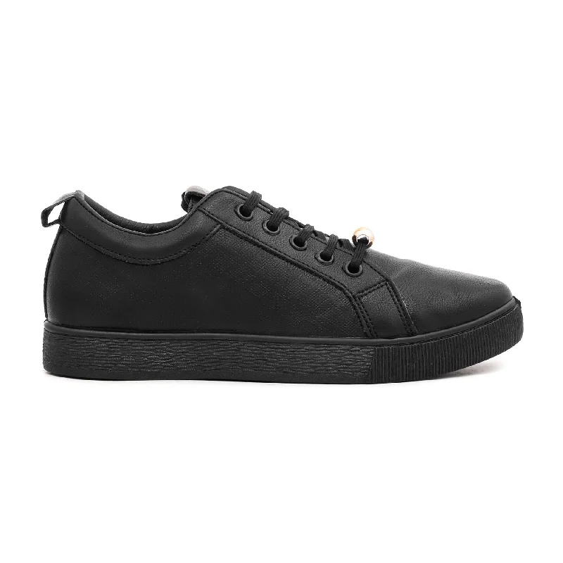 athletic shoes with mid range costBlack Casual Sneaker AT7259