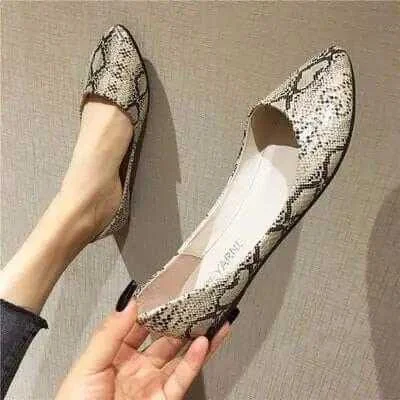 Flats in Zagreb-Comfortable American Style Pointed Toe Women Casual Flats