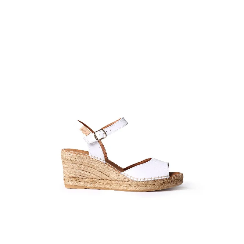 Sandals with trendy straps-Toni Pons Sia-P Ladies  Spanish White Leather Buckle Sandals