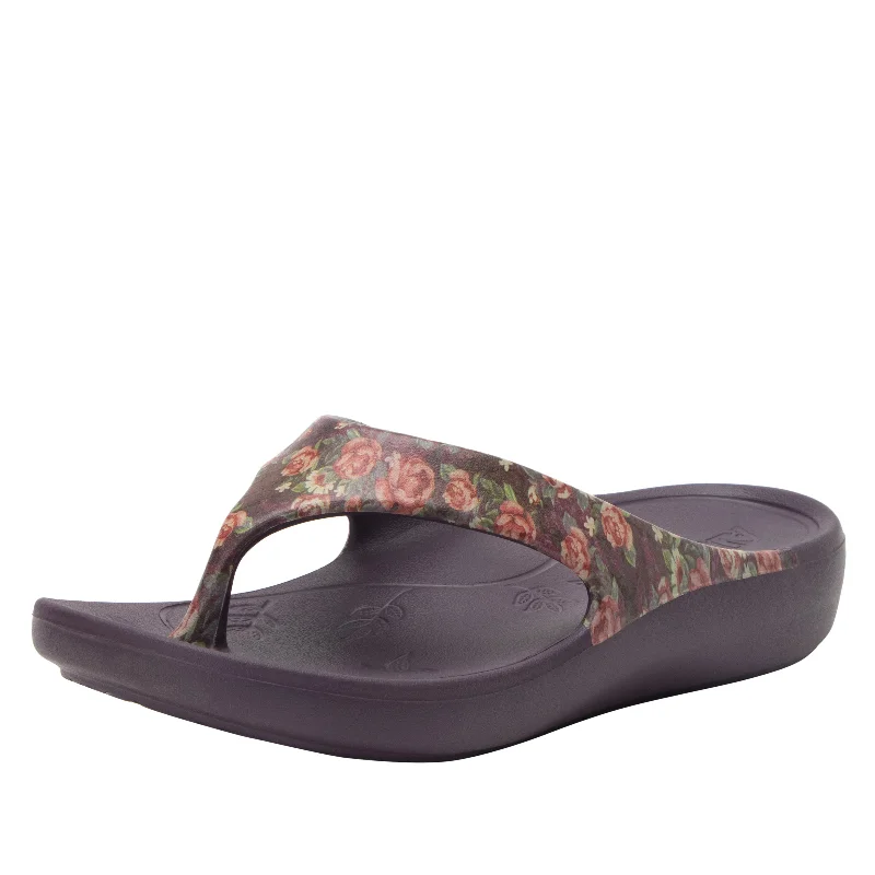 Sandals for beach vibes-Ode Garden Chic Sandal