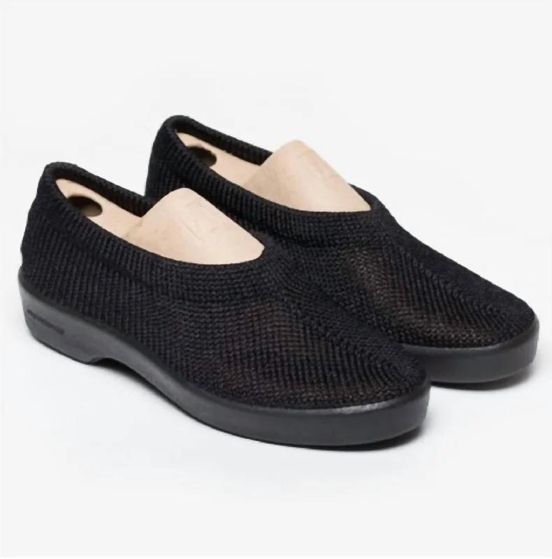 Slippers for busy dads-New Sec Women's Slippers In Black