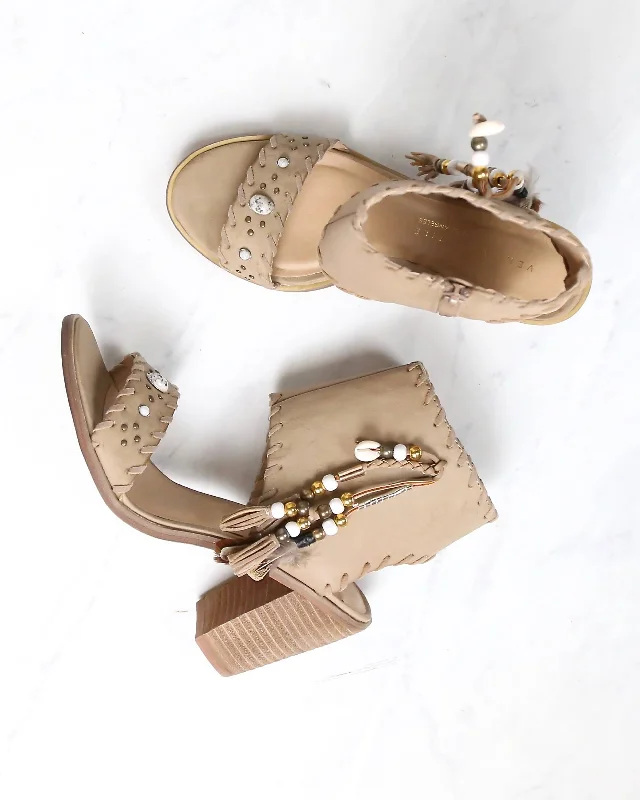 Sandals with supportive straps-Very Volatile - Boho Shell Leather Sandals in Taupe