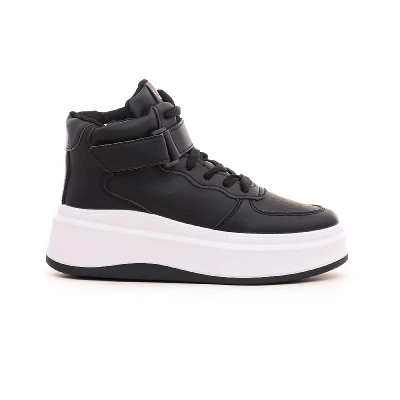 athletic shoes with discount codesBlack Casual Sneaker AT7232