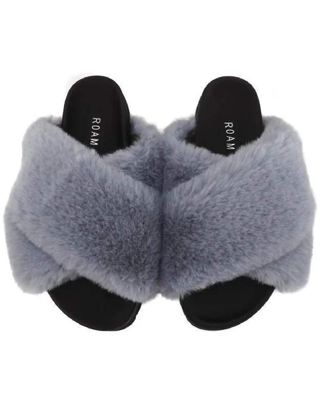 Slippers for cool evenings-Women's Cloud Slippers In Icy Blue