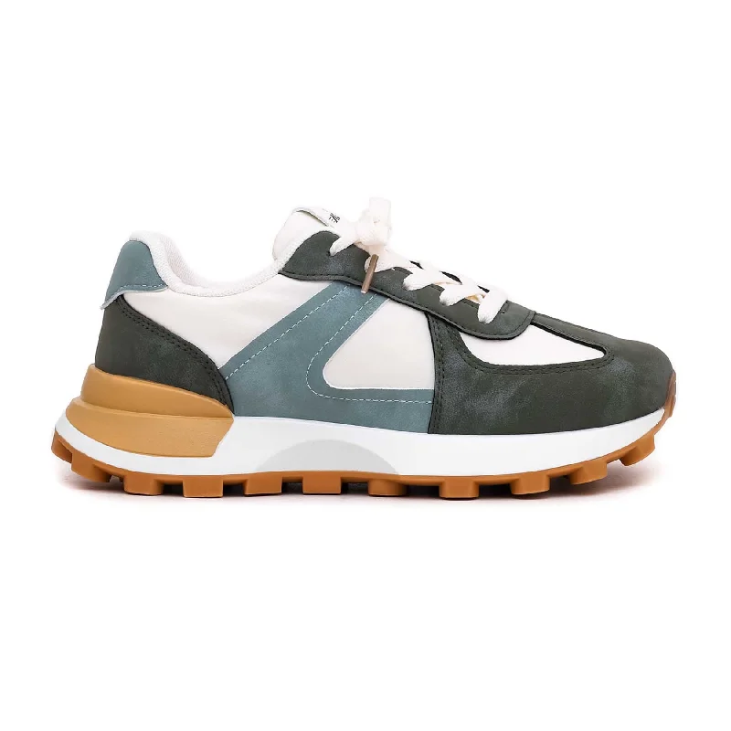 athletic shoes with zigzag tractionGreen Casual Sneaker AT7215