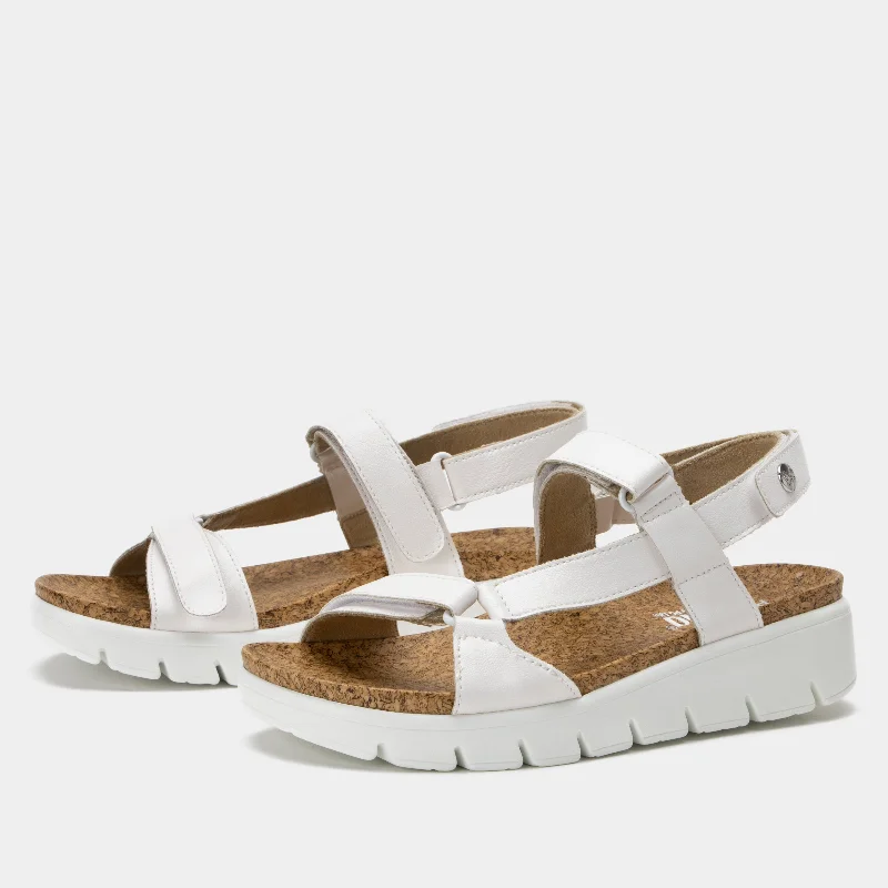 Sandals for summer vibes-Henna White Sandal