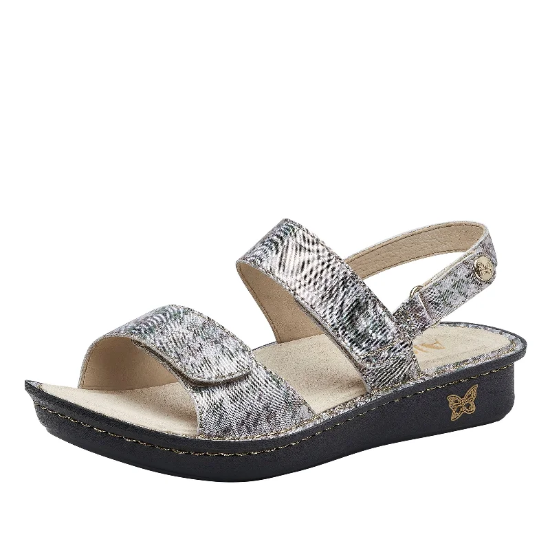 Sandals for outdoor days-Verona Sassy Earth Sandal