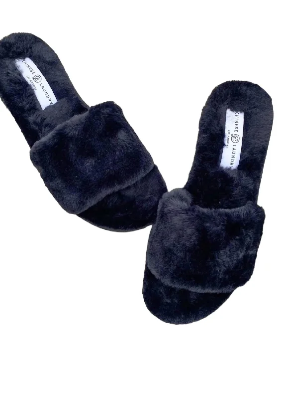 Slippers with durable soles-Women's Snuggled Me Up Slippers In Black