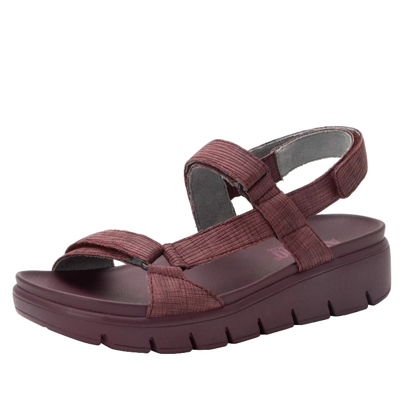 Sandals with flexible vibes-Henna Plum Sandal