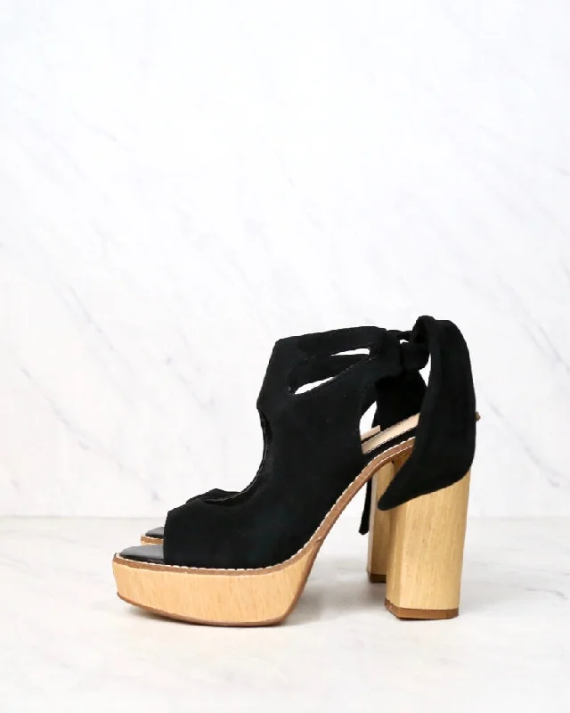 Sandals for vacation vibes-Very Volatile - Rissa Cut Out Ankle Tie Sandals in Black