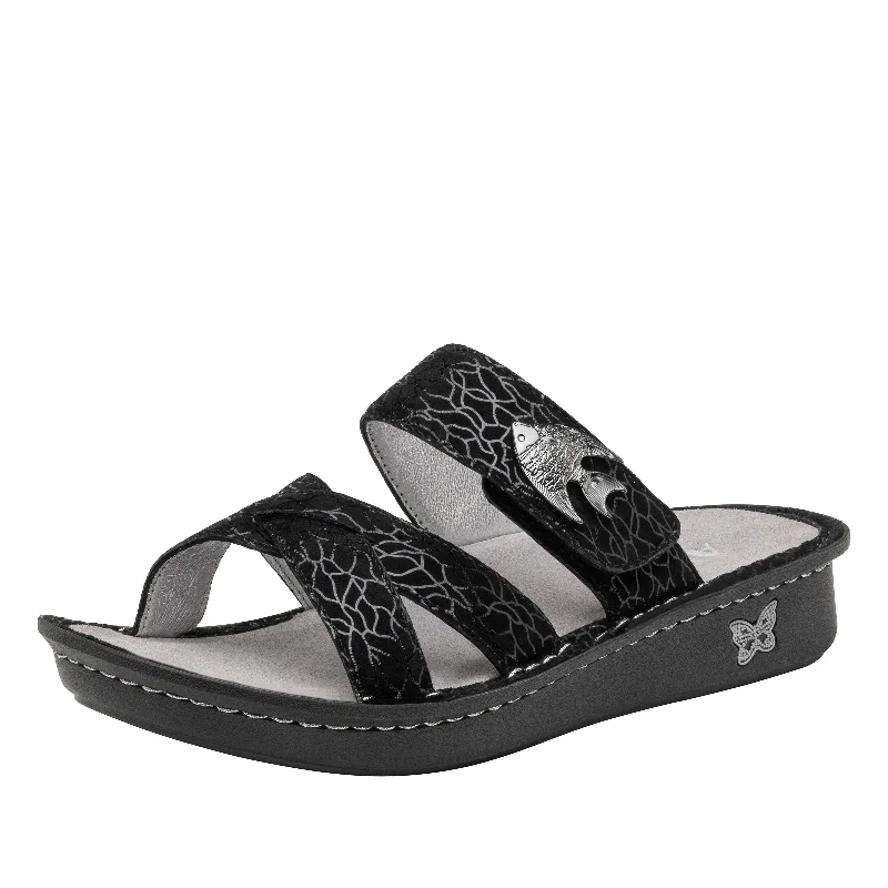 Sandals for warm finish-Victoriah Somethings Fishy Sandal