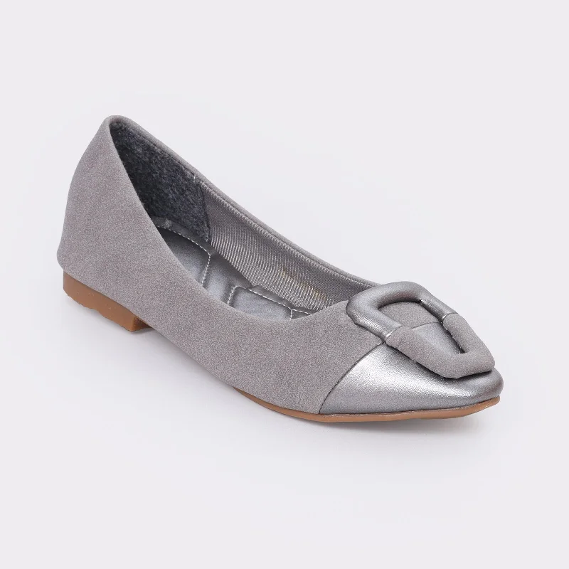 Women's everyday pumps